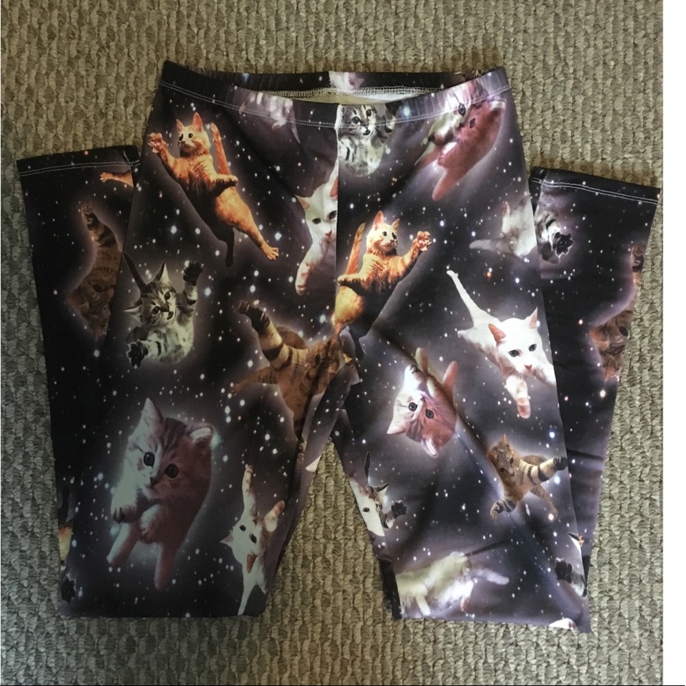 Cats Flying Through Space Leggings